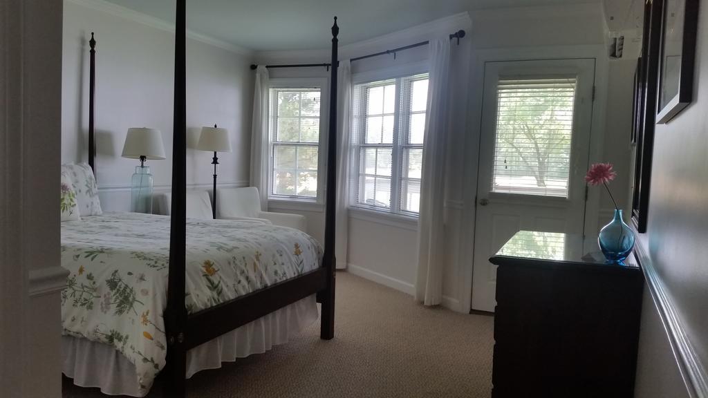 Wades Point Inn On The Bay McDaniel エクステリア 写真