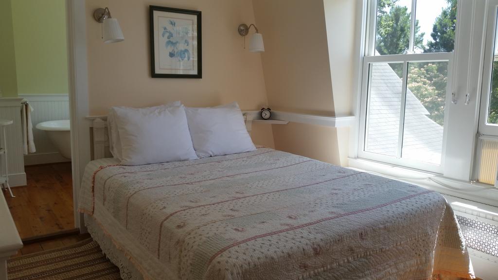Wades Point Inn On The Bay McDaniel エクステリア 写真